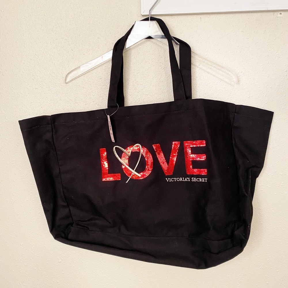 NWT Victoria Secret Love Bag/Tote